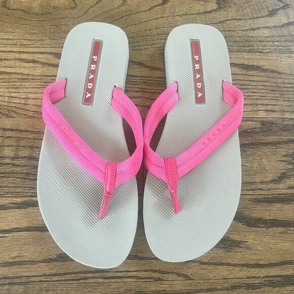 PRADA ~ FLIP FLOPS/THONG SANDALS Pink ~ SIZE EUR 37 ~ 6.5/7 - Picture 1 of 9